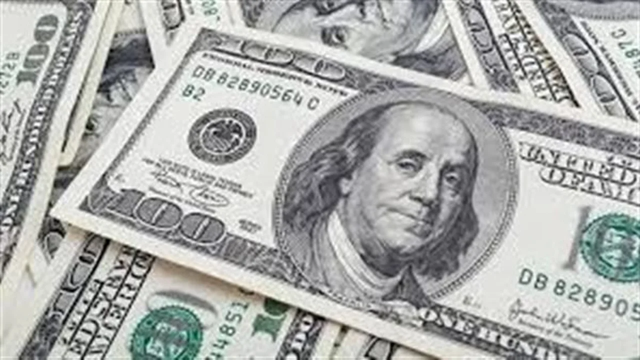 سعر الدولار مقابل الجنيه في البنوك بعد تسجيله انخفاضاً جديداً اليوم الجمعة